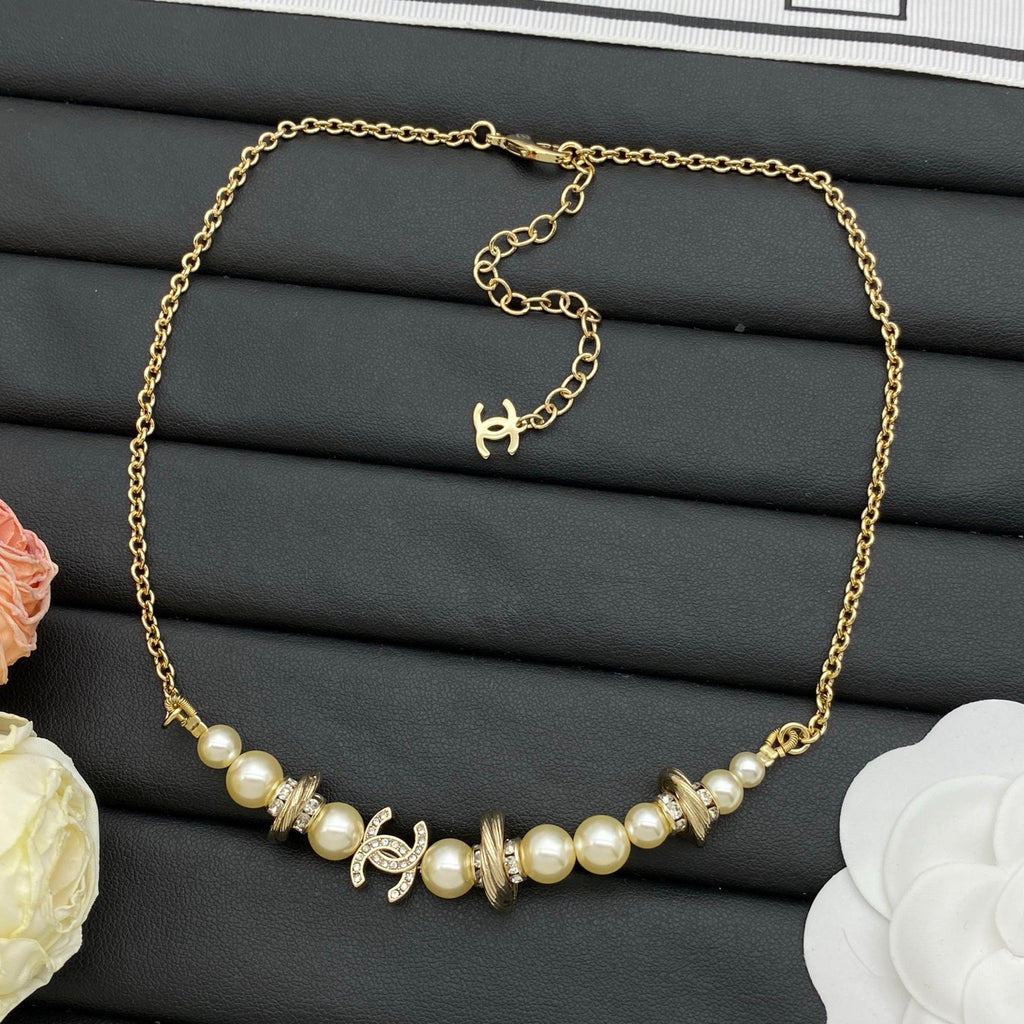 Faux Pearl Beaded Choker Necklace with Crystal Rondelle Accents – Gold & Silver
