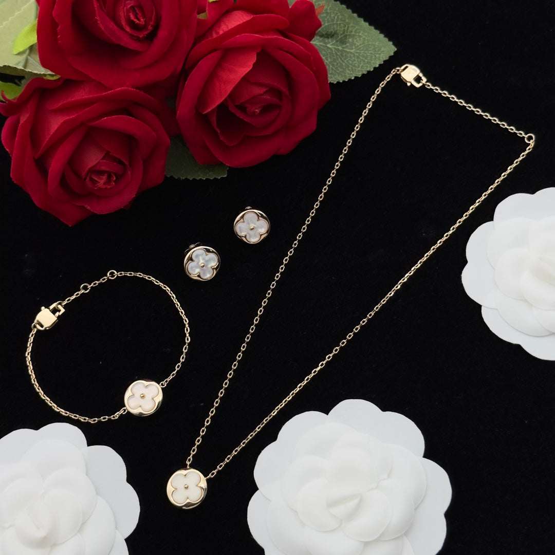 Mother of Pearl Clover Medallion 3-Piece Set