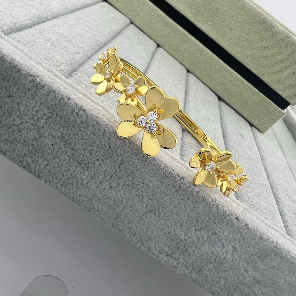 Clover Seven-Flower Bracelet