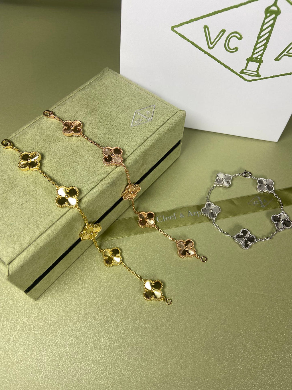 Double-Sided Laser-Cut Five-Flower Bracelet