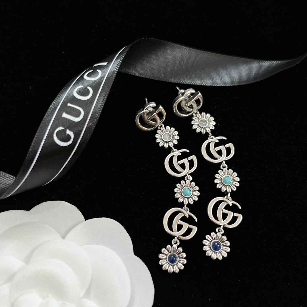Vintage Daisy Logo Jewelry Set