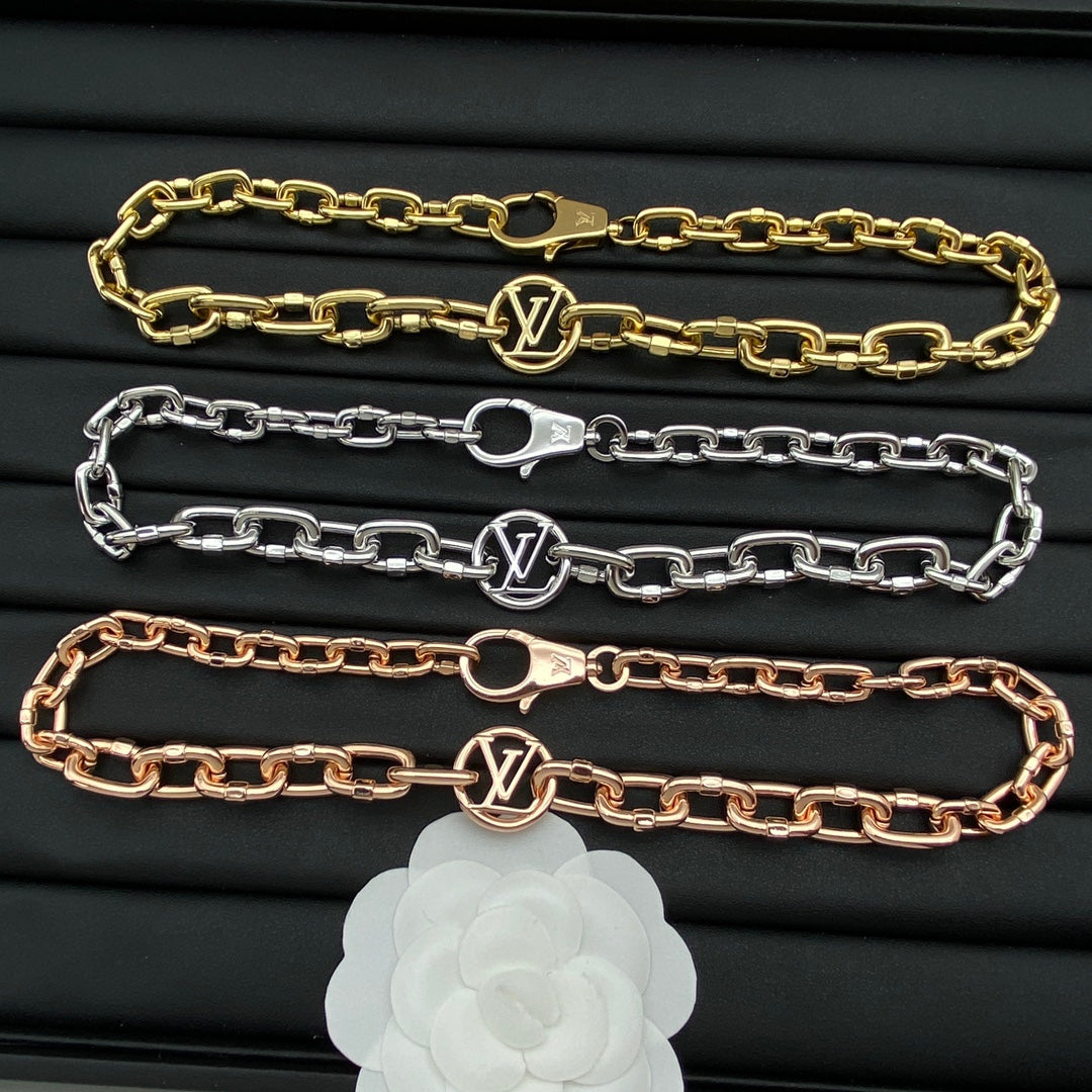 Chunky Mixed Link Chain Bracelet with Round Medallion Charm