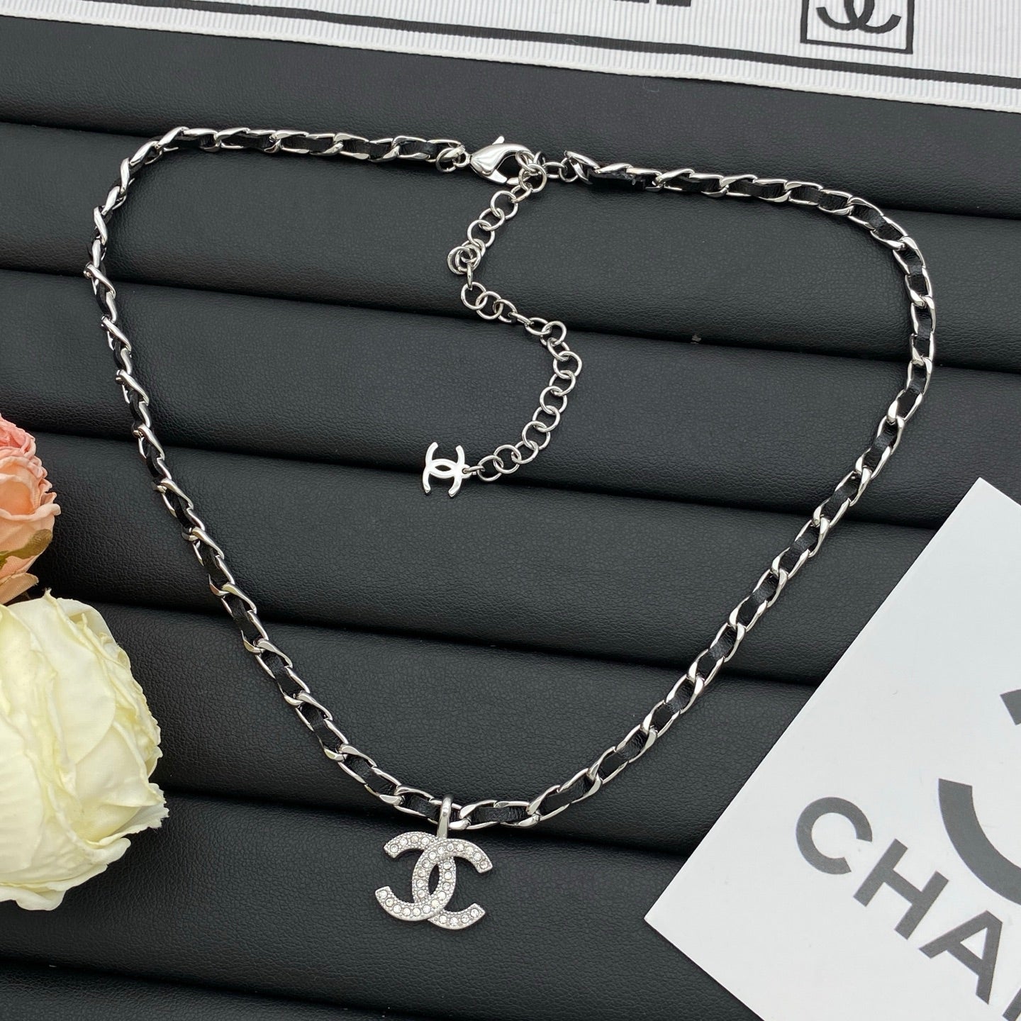Crystal Rhinestone Charm Pendant Chunky Chain Necklace – Gold & Silver