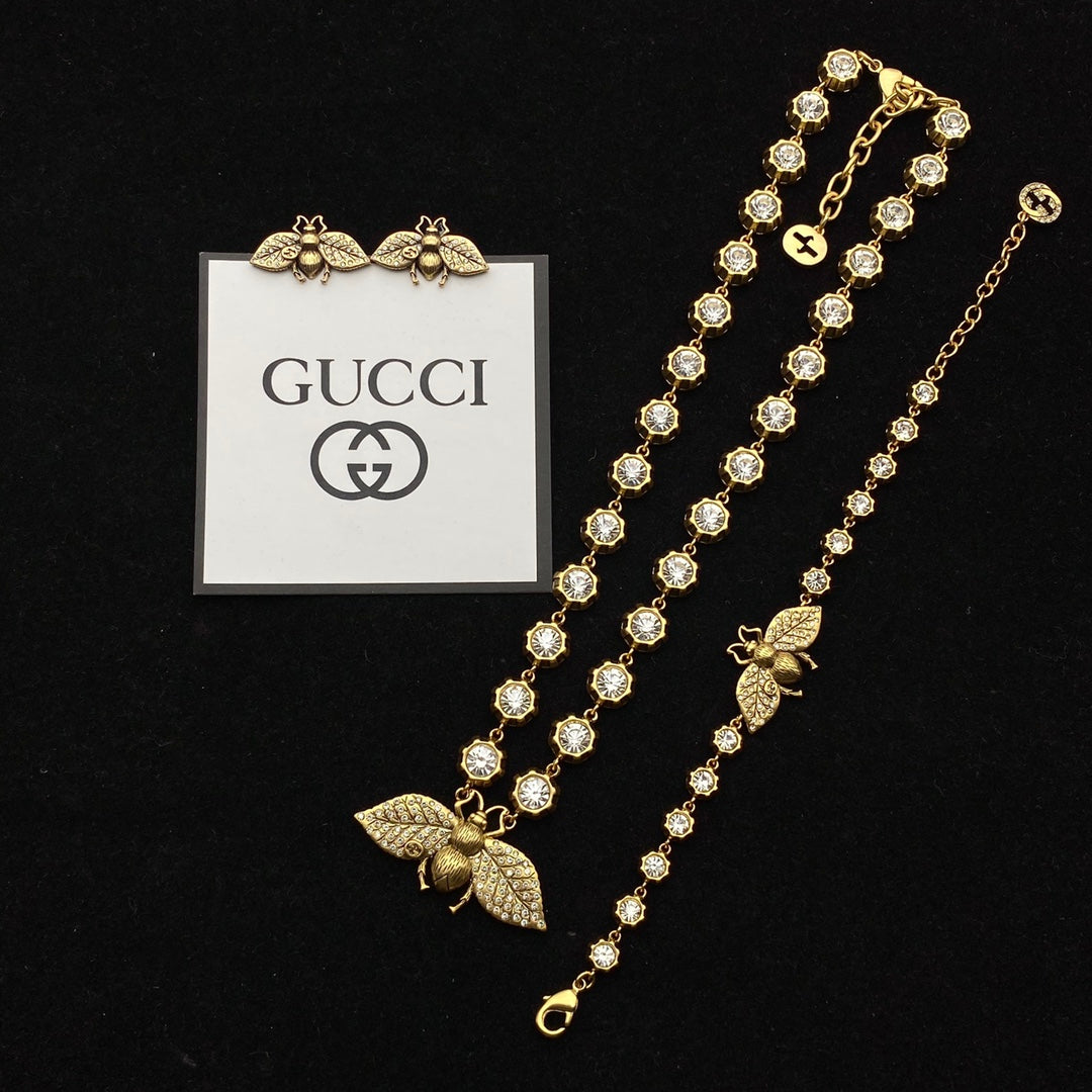 Full Pavé Crystal Bee Chain Jewelry Set