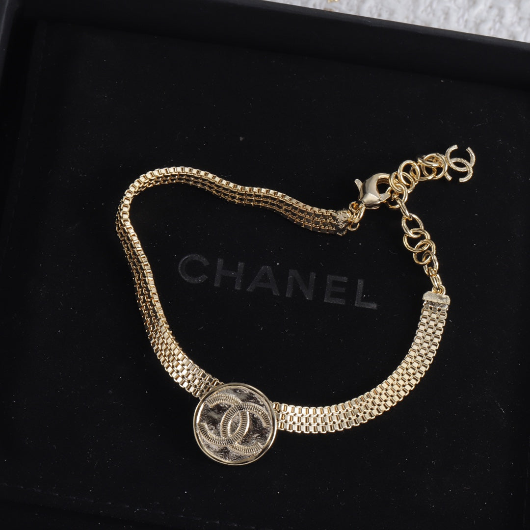 Gold Mesh Chain Coin Pendant Necklace & Bracelet Set