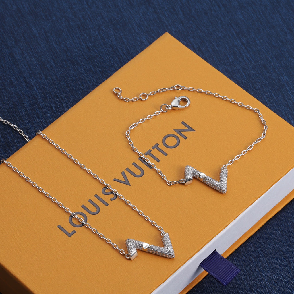 Crystal Pavé LV Letter Logo Jewelry Set