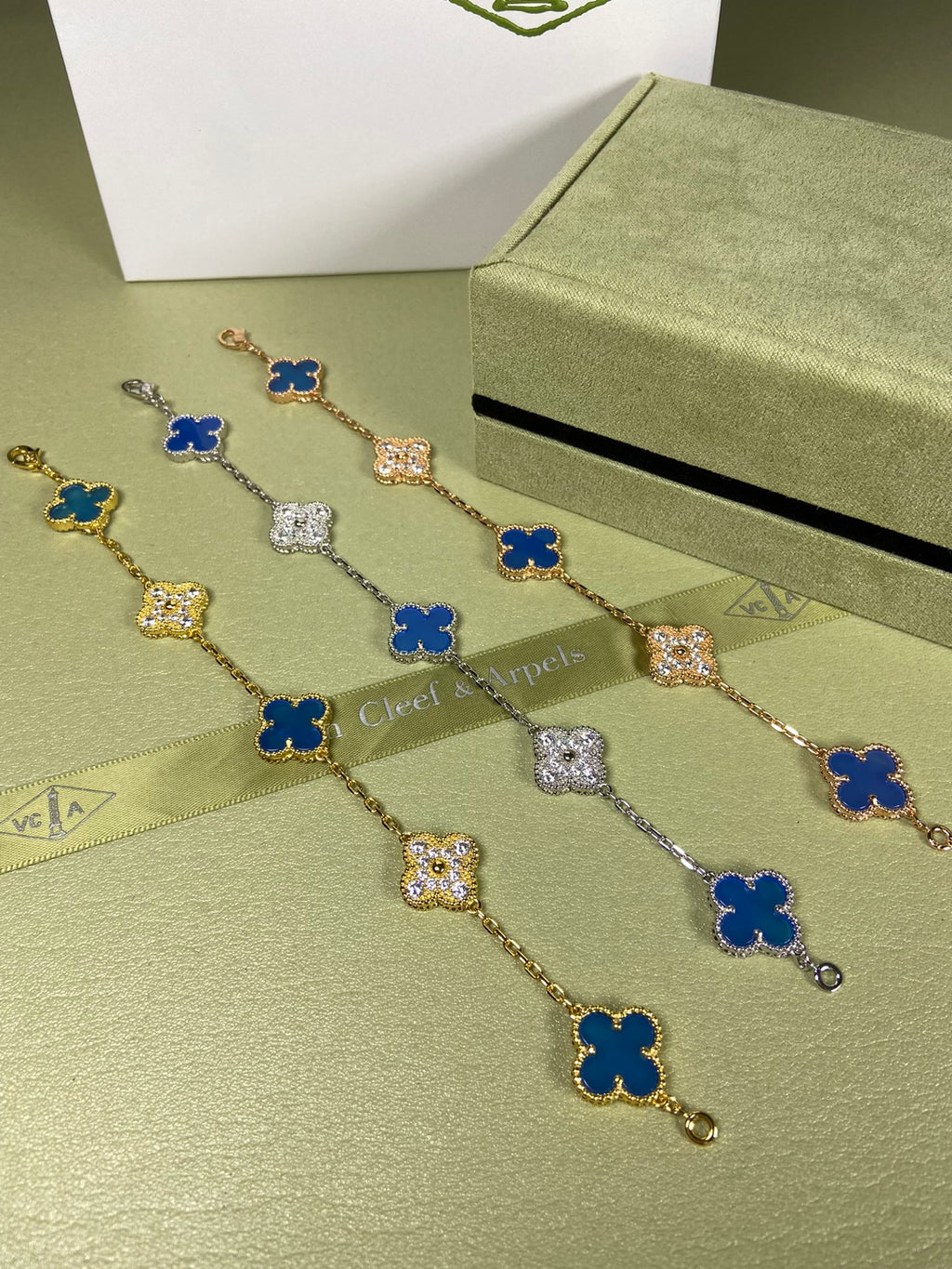 Blue Chalcedony Diamond-Studded Five-Flower Bracelet