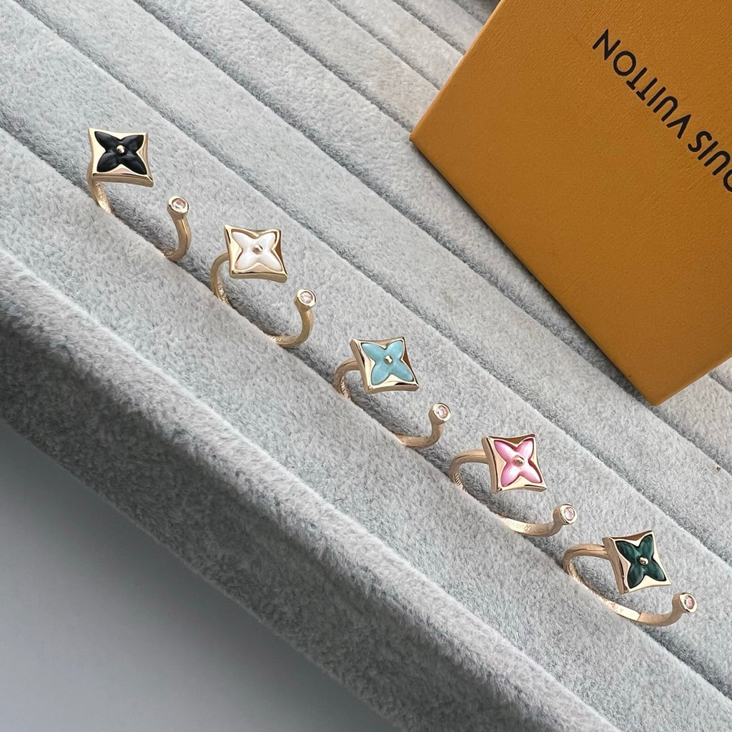 Square Four-Leaf Clover Diamond-Studded Open Ring