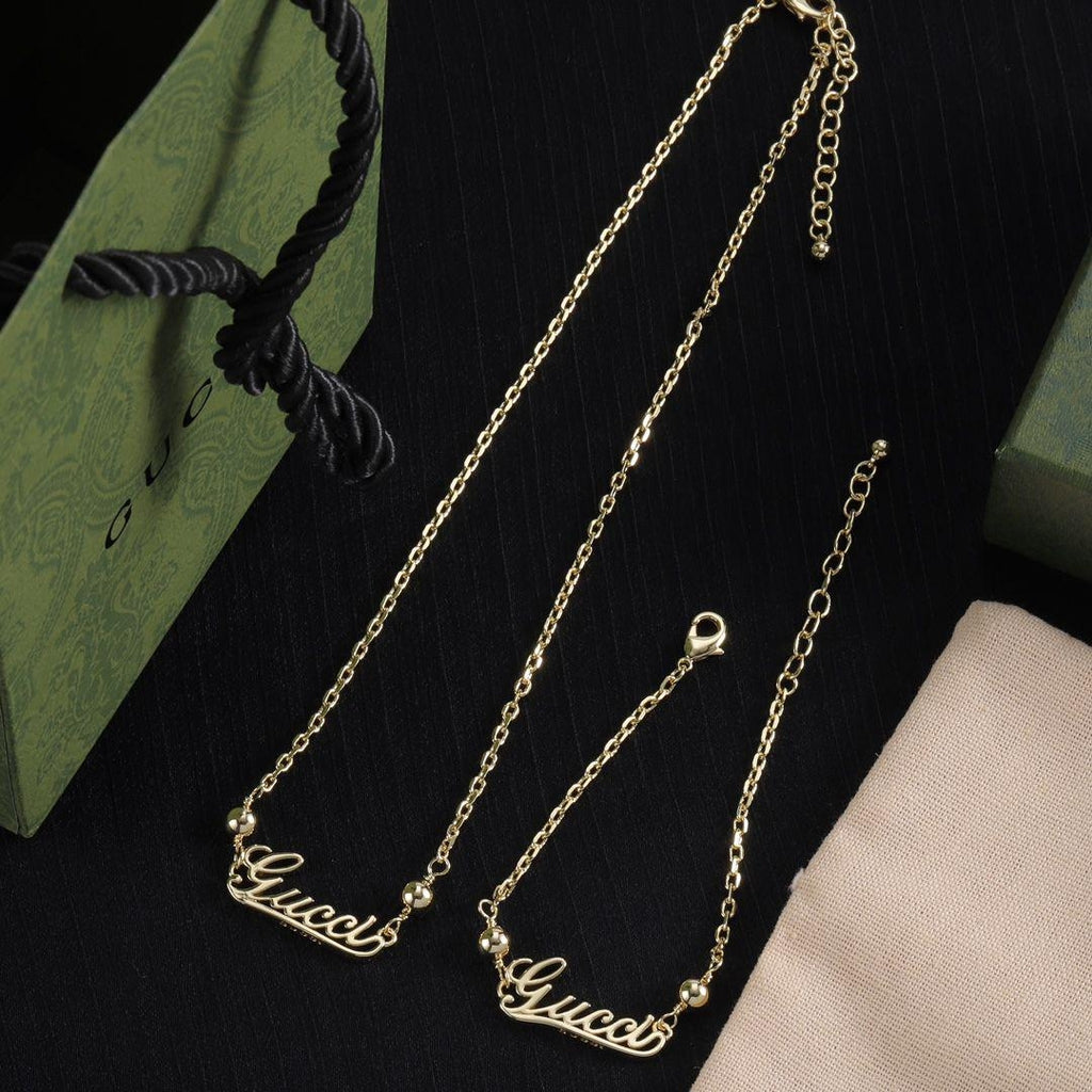 Cursive Chain Jewelry Set