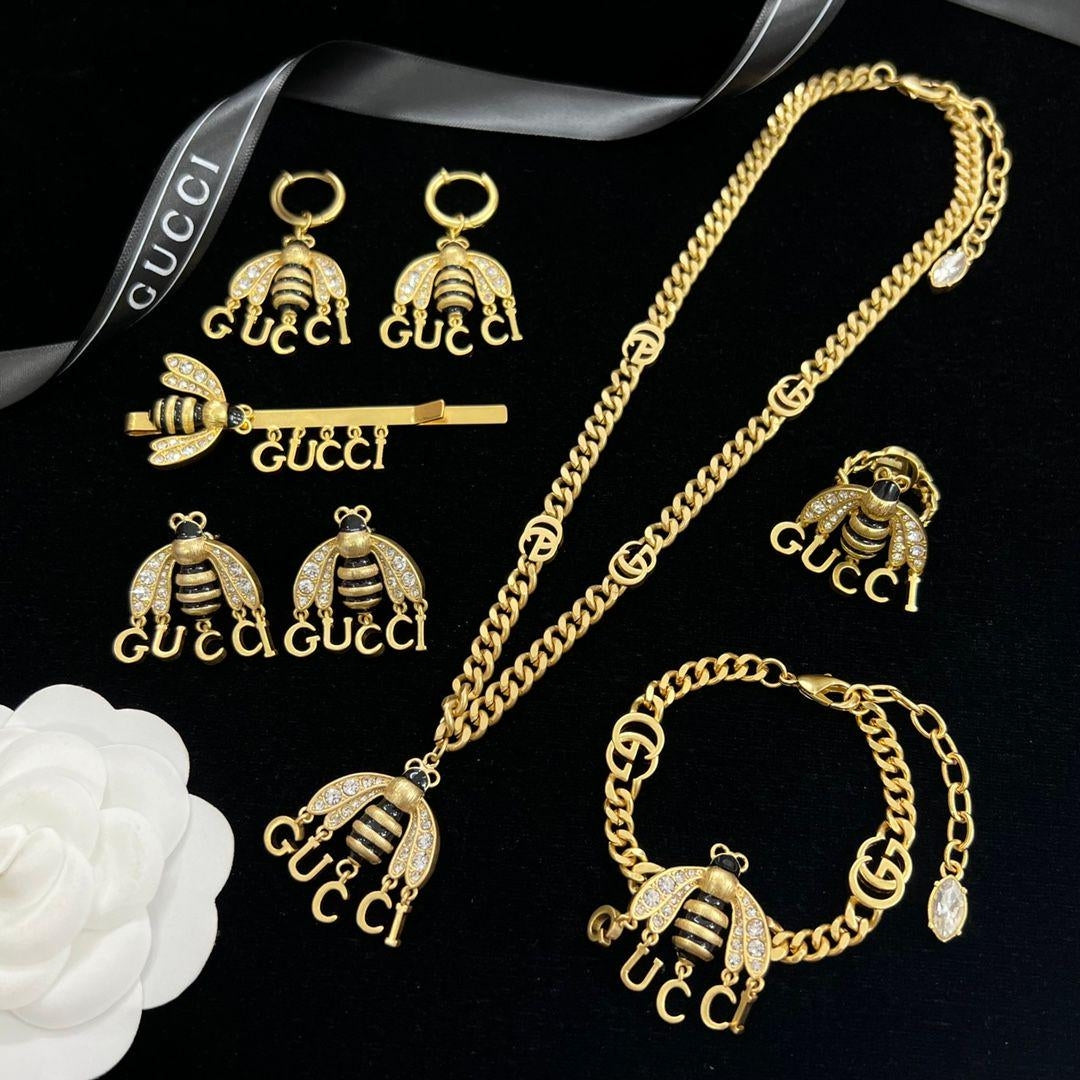 Vintage Gold Black Stripe Bee Spell-Out Logo Jewelry Set