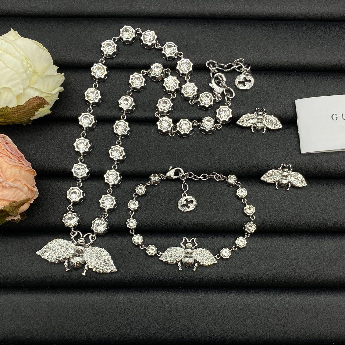 Full Pavé Crystal Bee Chain Jewelry Set