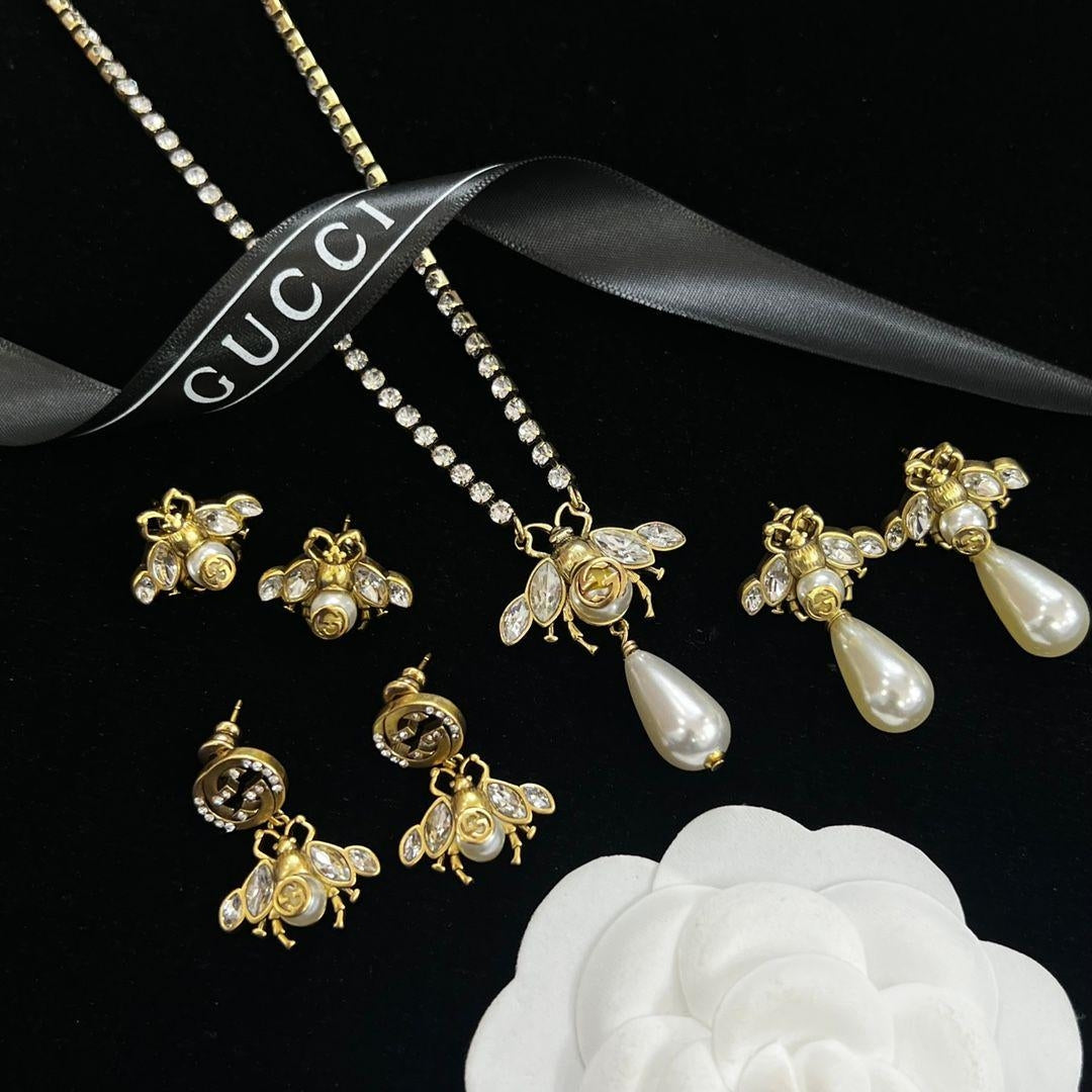 Vintage Crystal Bee Pearl Jewelry Collection