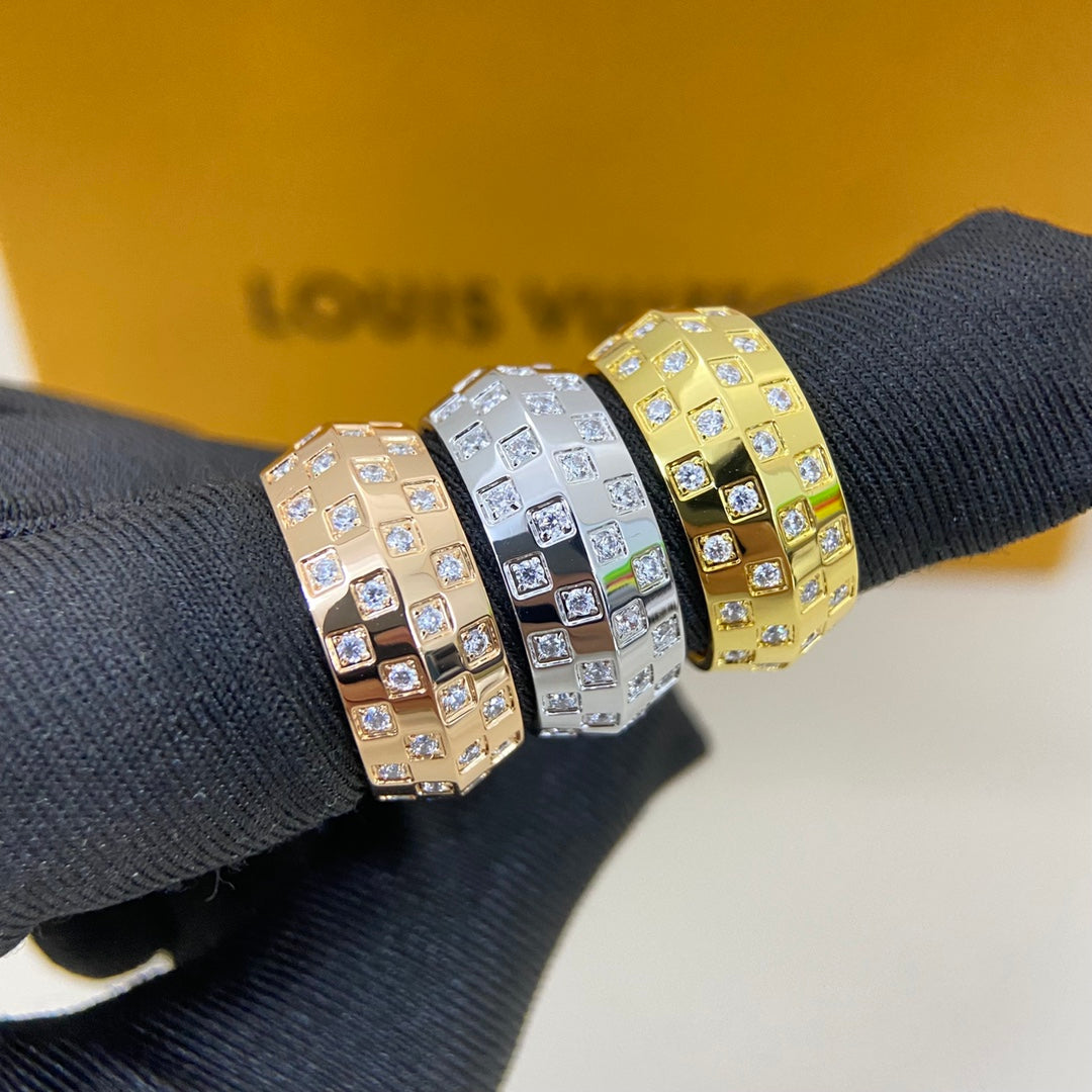 Wide Band Diamond-Studded Chessboard Pattern Ring