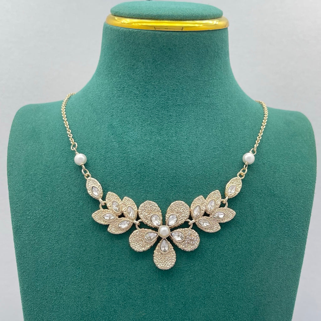 Textured Floral Cluster Pearl & Crystal Jewelry Set