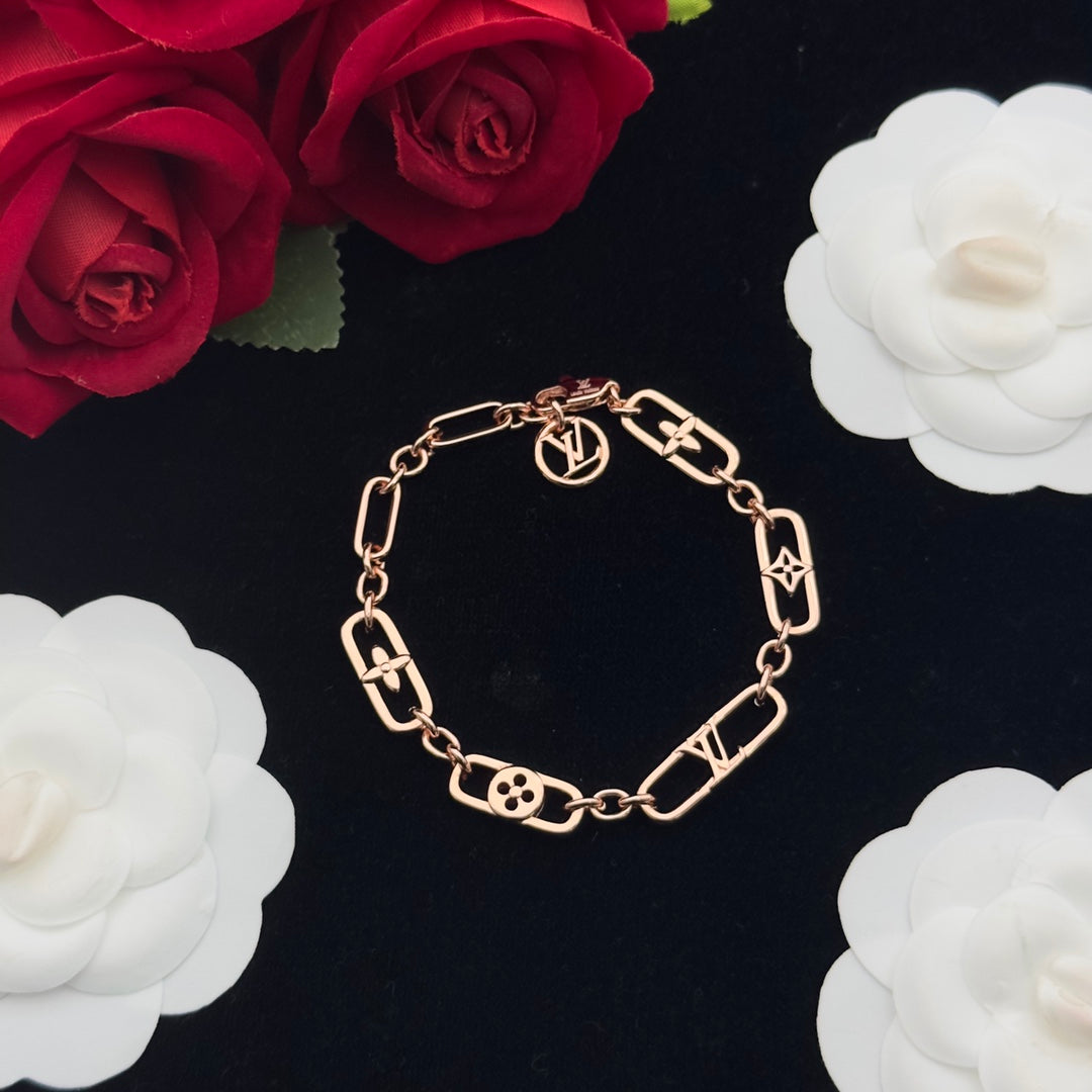 Chunky Logo Paperclip Chain Jewelry Set