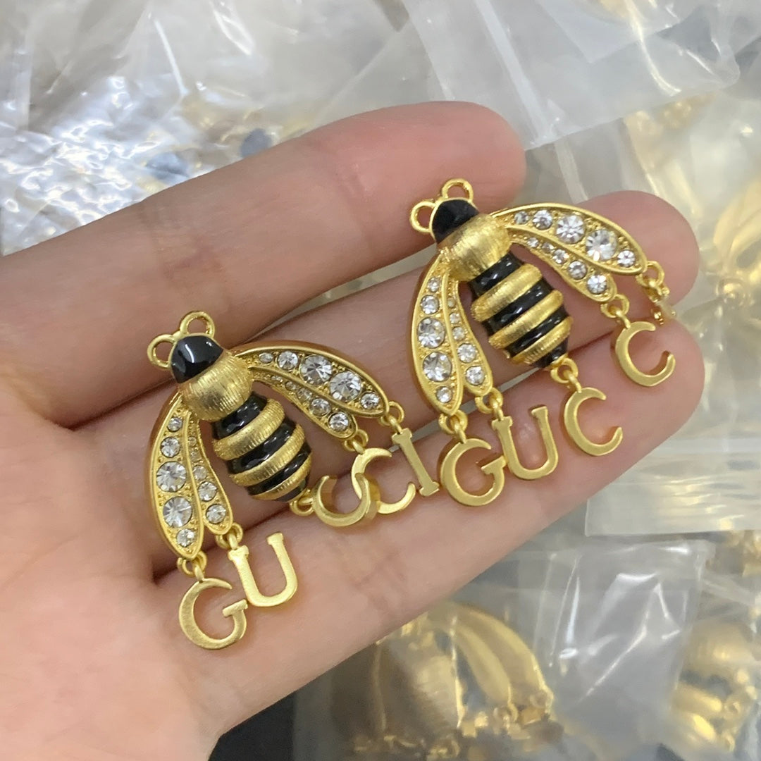 Vintage Gold Black Stripe Bee Spell-Out Logo Jewelry Set