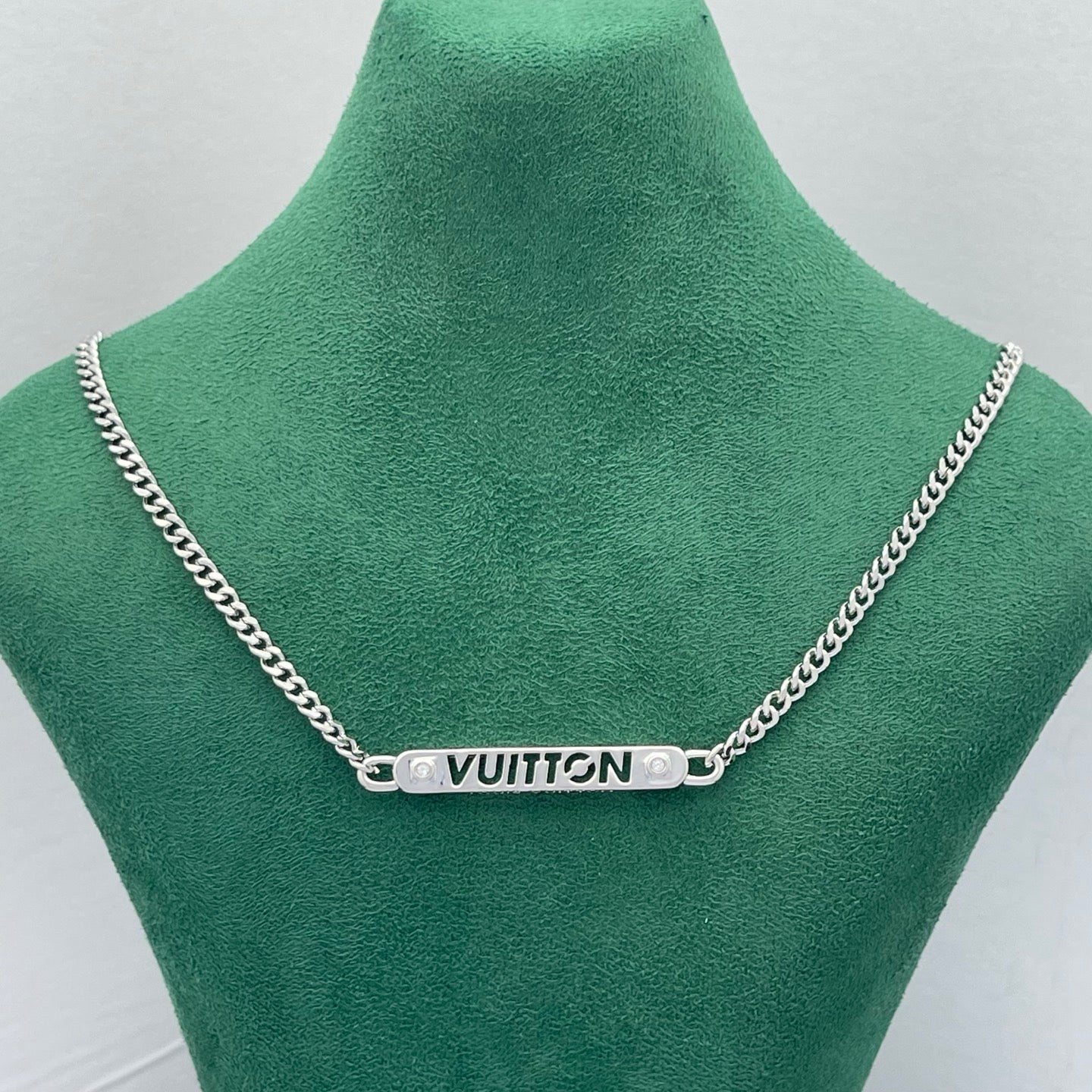 Logo Bar Curb Chain Necklace & Bracelet Set