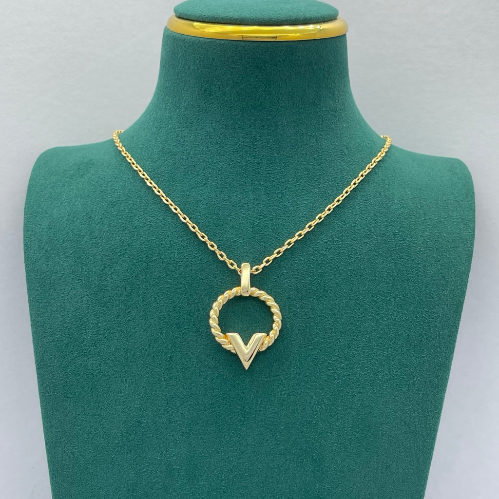 Braided Rope Texture V-Logo Jewelry Set