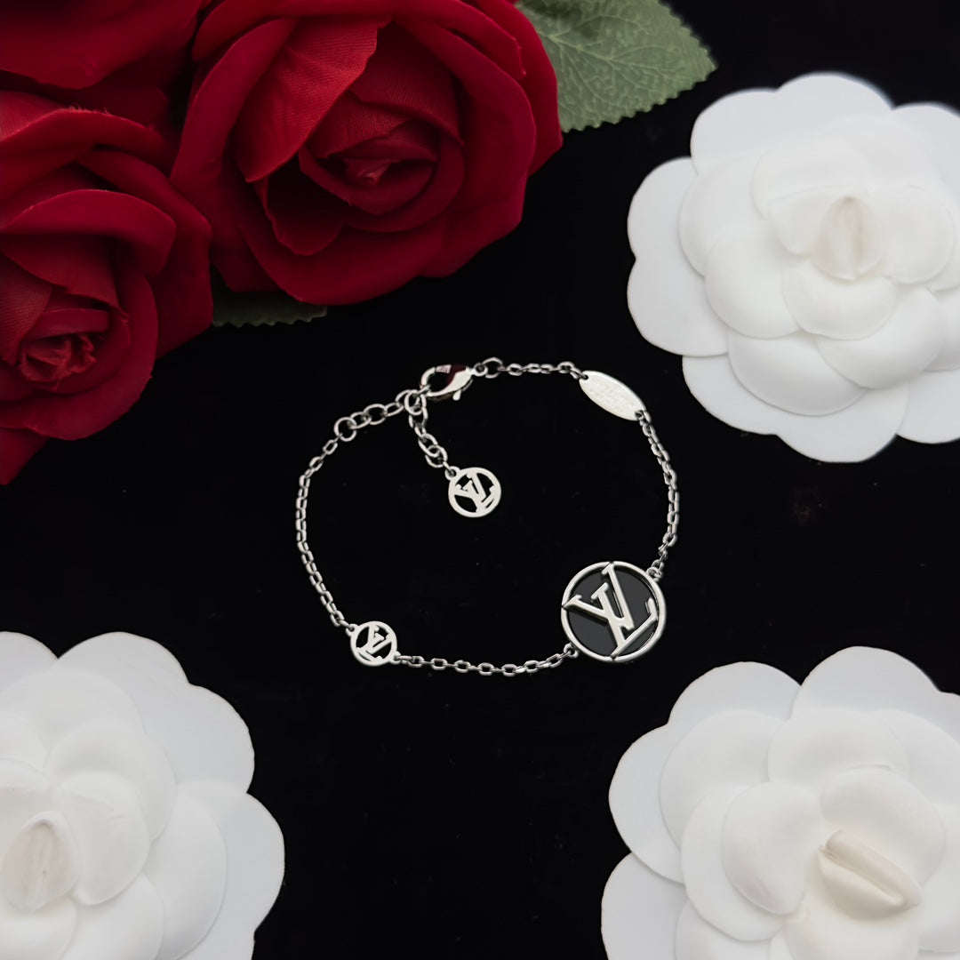 Tone Round Logo Medallion Necklace & Bracelet Set – Black Shell Inlay