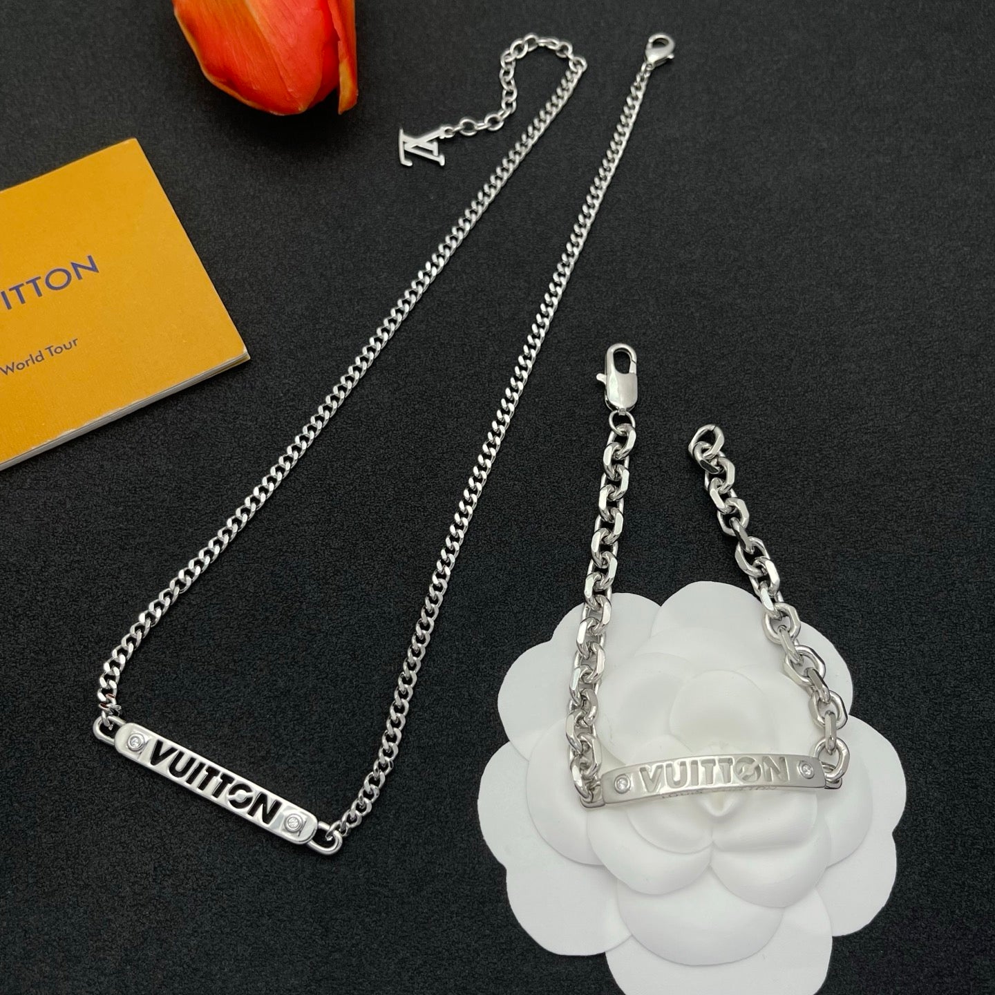 Logo Bar Curb Chain Necklace & Bracelet Set