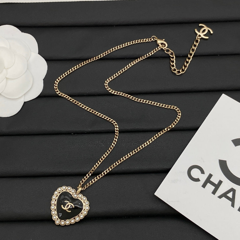 Pearl Halo Heart Pendant Necklace & Stud Earring Set | Enamel Logo | Curb Chain | Black & White