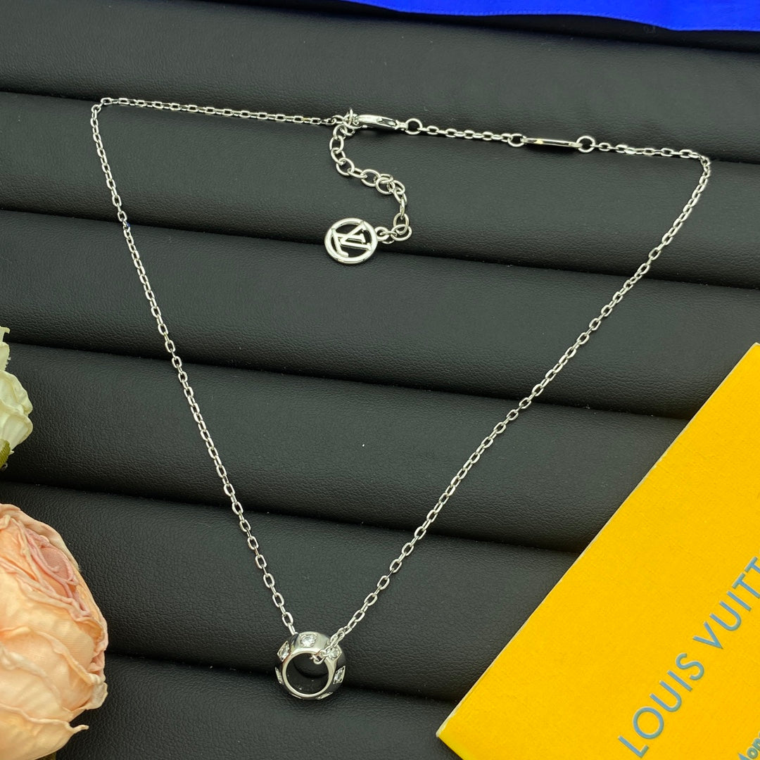 Crystal Studded Barrel Bead Pendant Cable Chain Necklace
