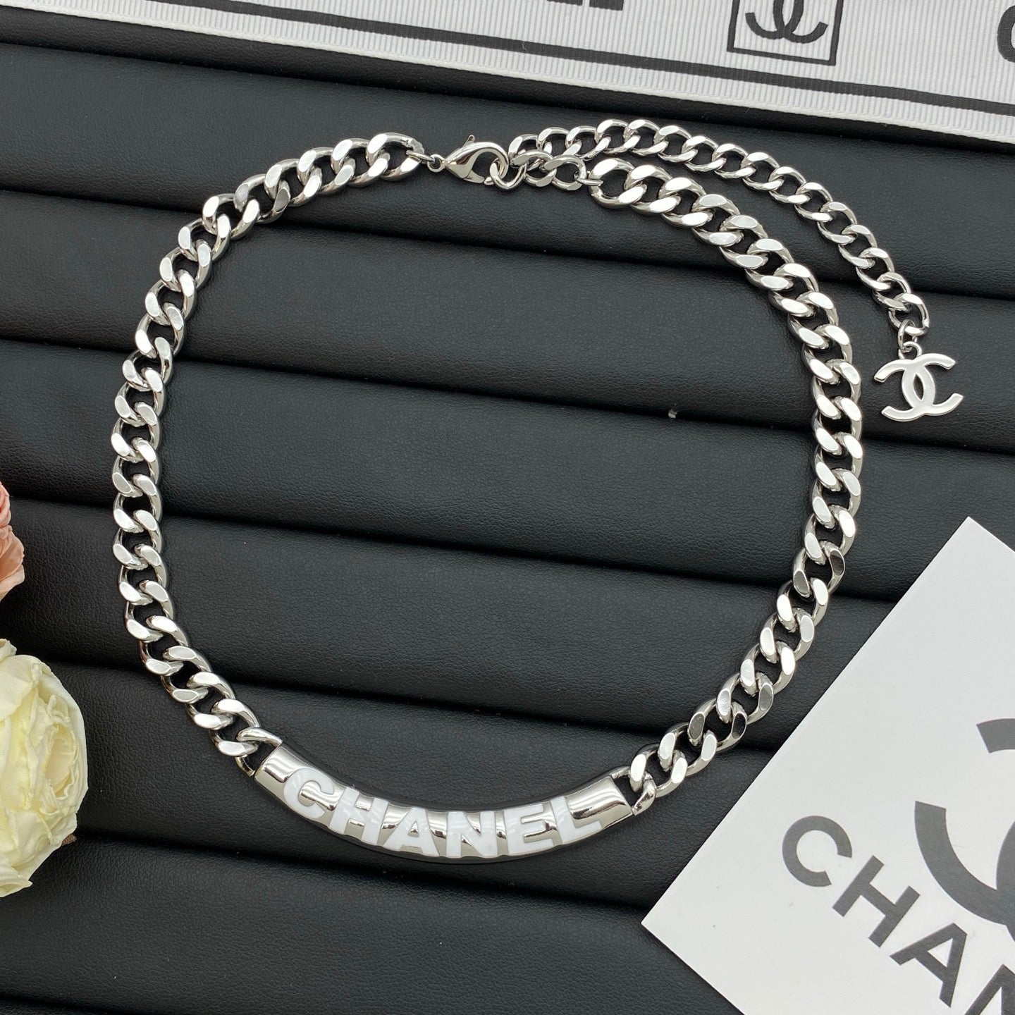 Bold Curb Chain Choker Necklace with Engraved Bar Plate Pendant – Gold & Silver