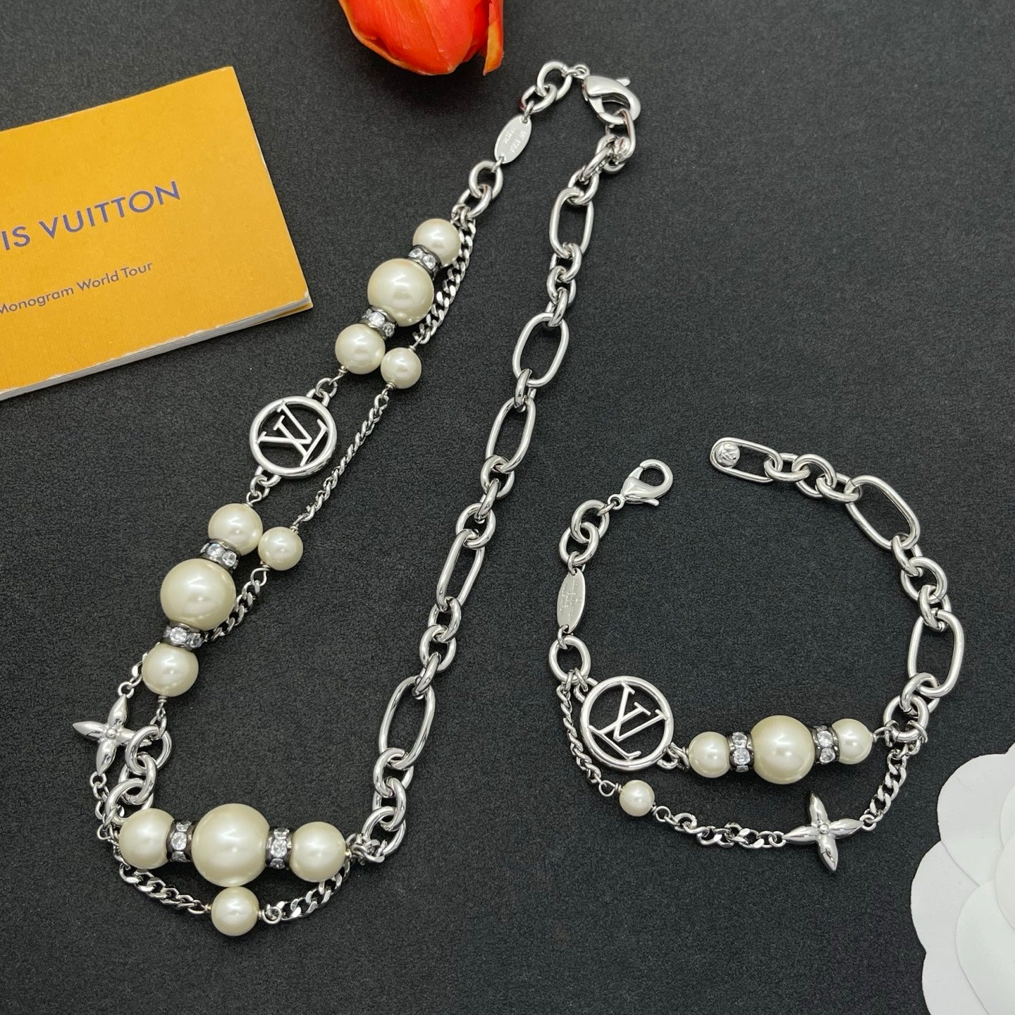 Chunky Pearl & Crystal Spacer Logo Chain Jewelry Set