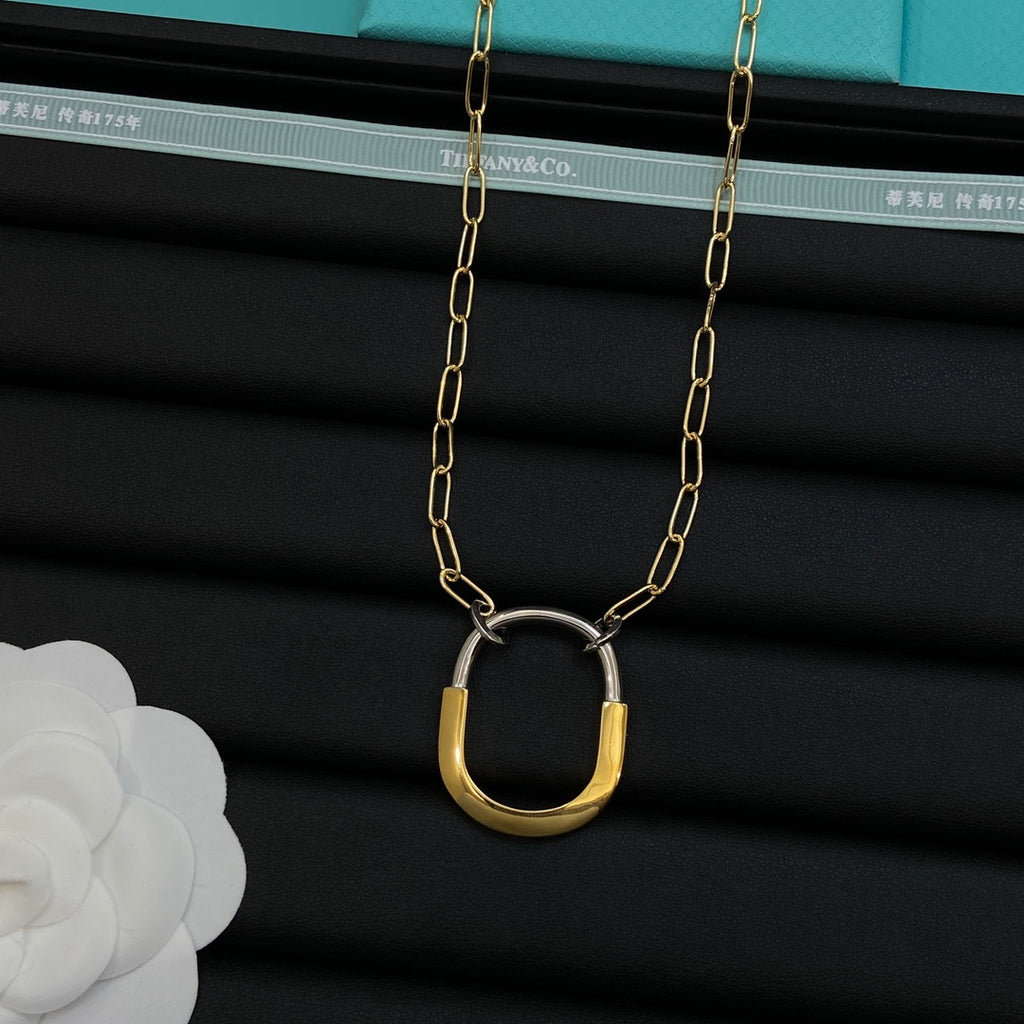 Polished Rounded Square Open Link Pendant Paperclip Chain Necklace – 4 Colors
