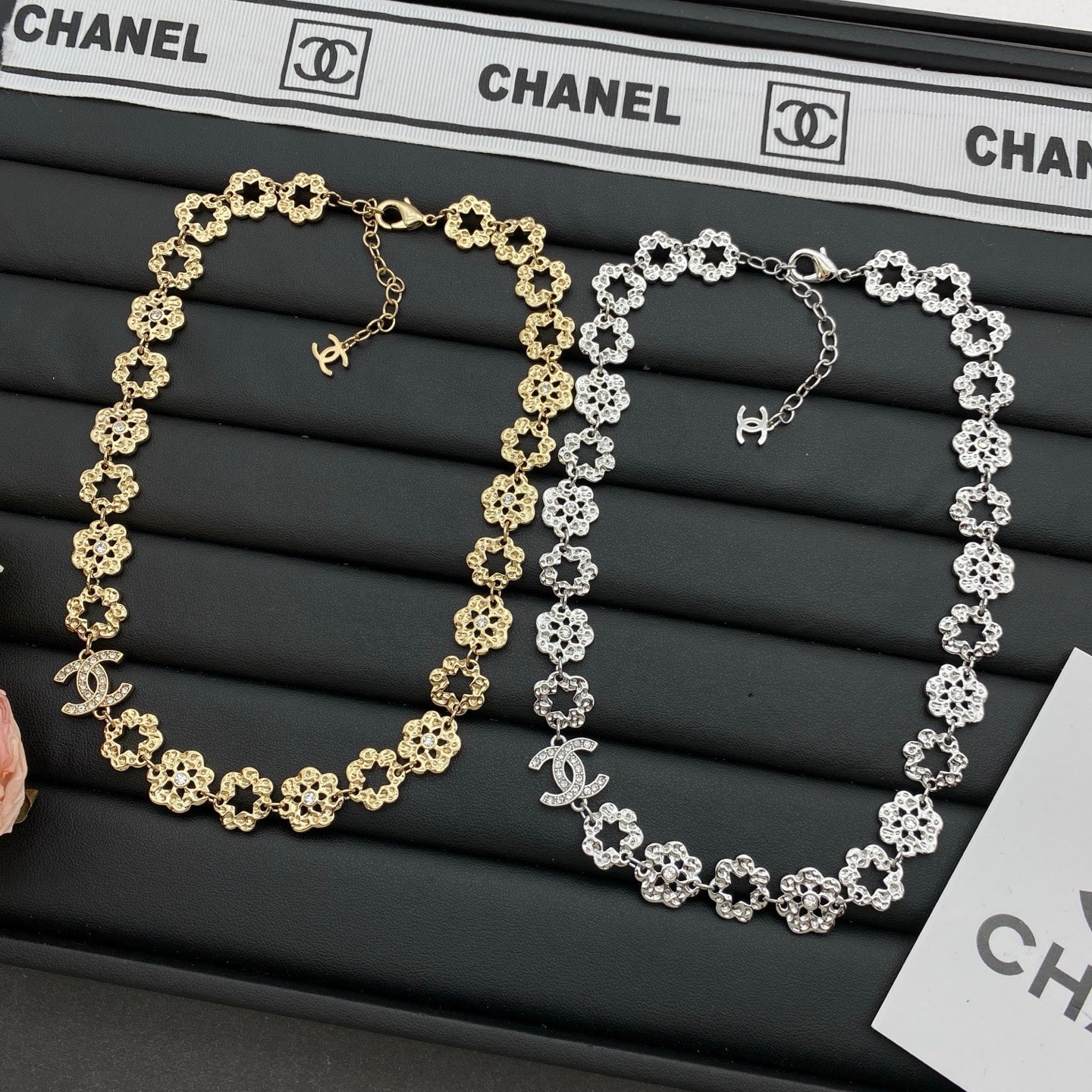 Crystal Floral Link Chain Choker Necklace – Gold & Silver