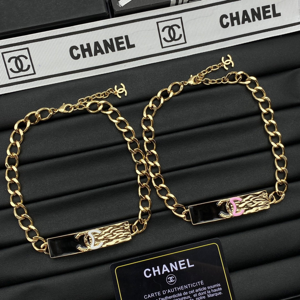 Black Enamel ID Bar CC Logo Chunky Curb Chain Bracelet – White & Pink CC
