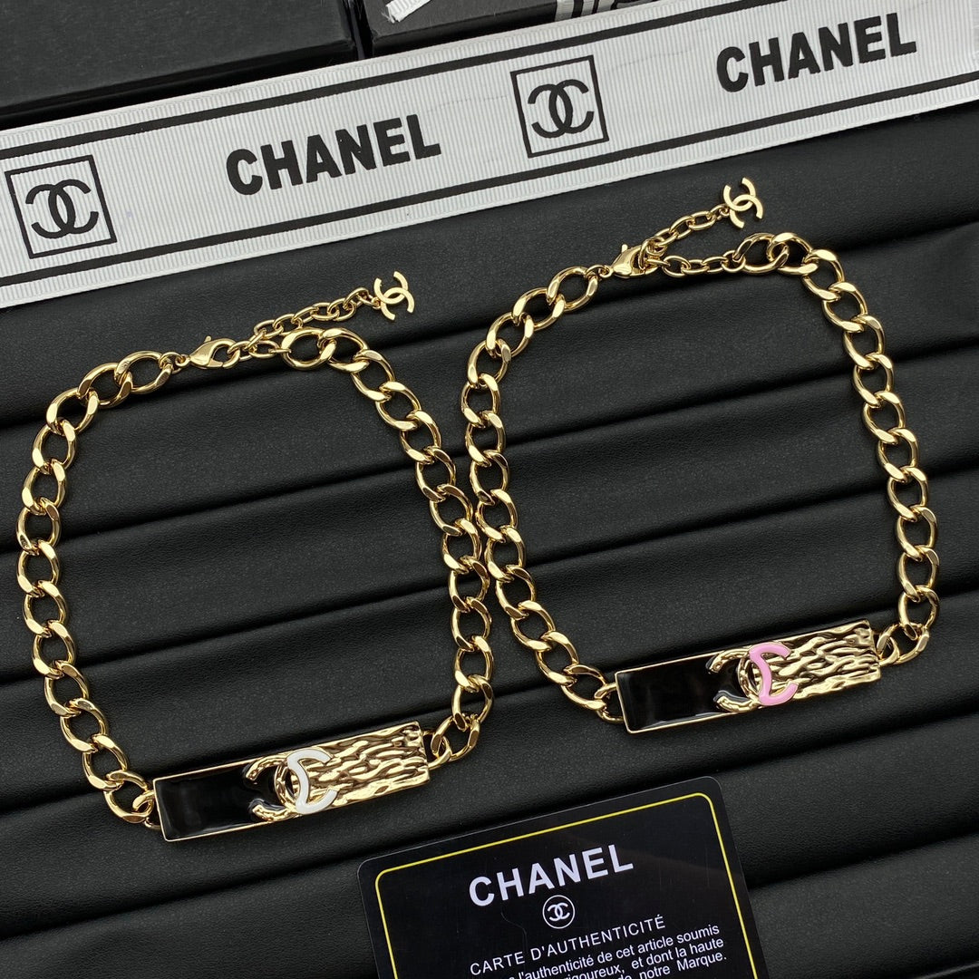 Black Enamel ID Bar CC Logo Chunky Curb Chain Bracelet – White & Pink CC
