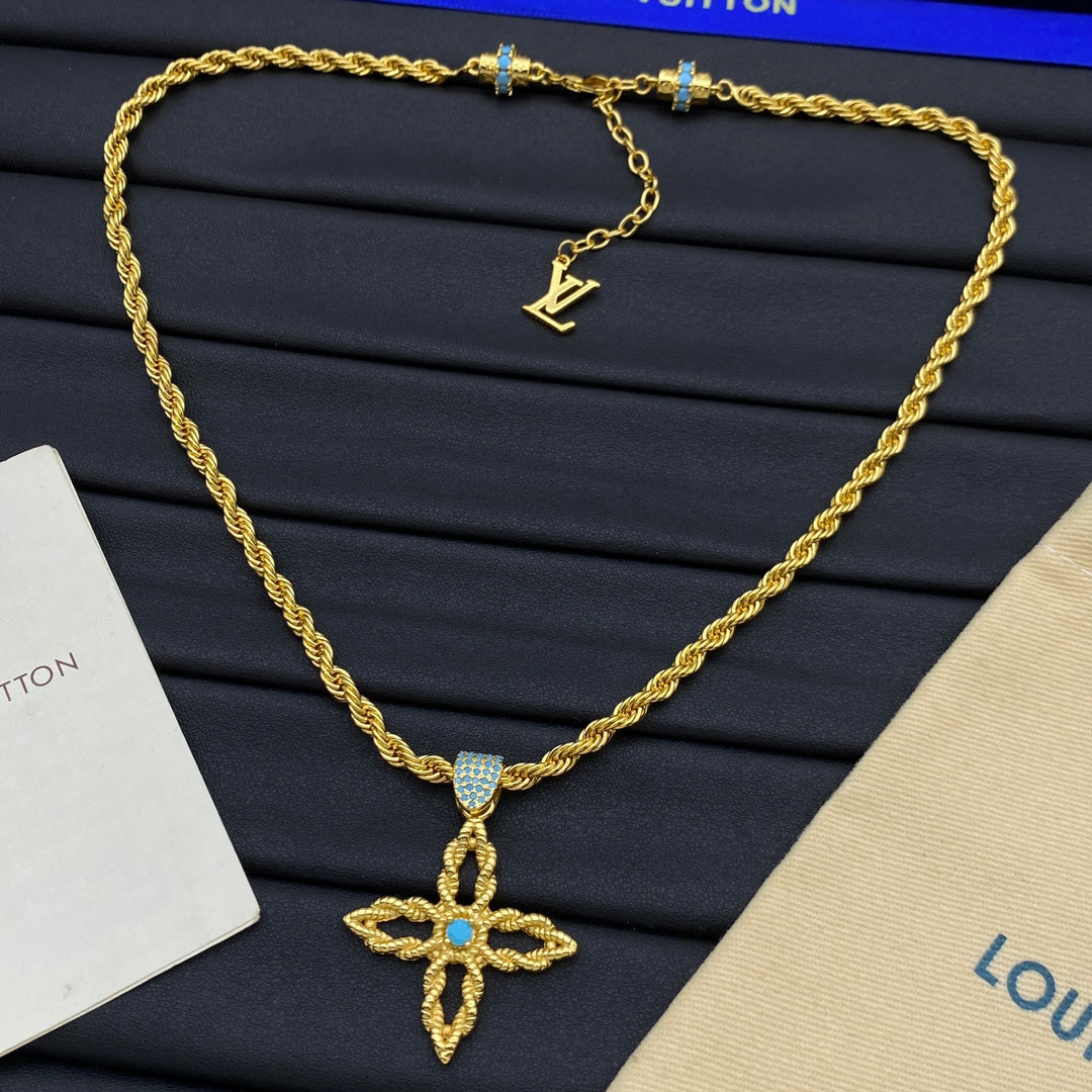 Turquoise Center Hollow Four-Petal Flower Rope Chain Necklace
