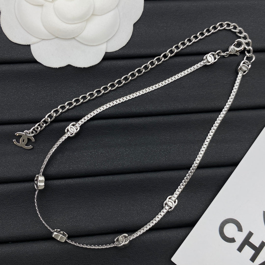 CC Ring Station Double-Layer Chain Choker Necklace – Gold & Silver