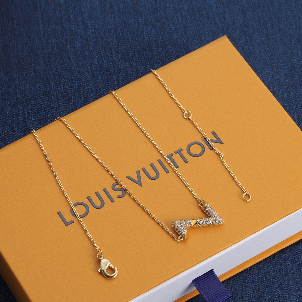 Crystal Pavé LV Letter Logo Jewelry Set