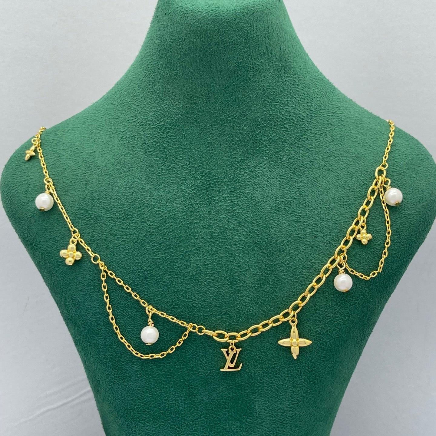 Pearl & Flower Charm Layered Chain Jewelry Set
