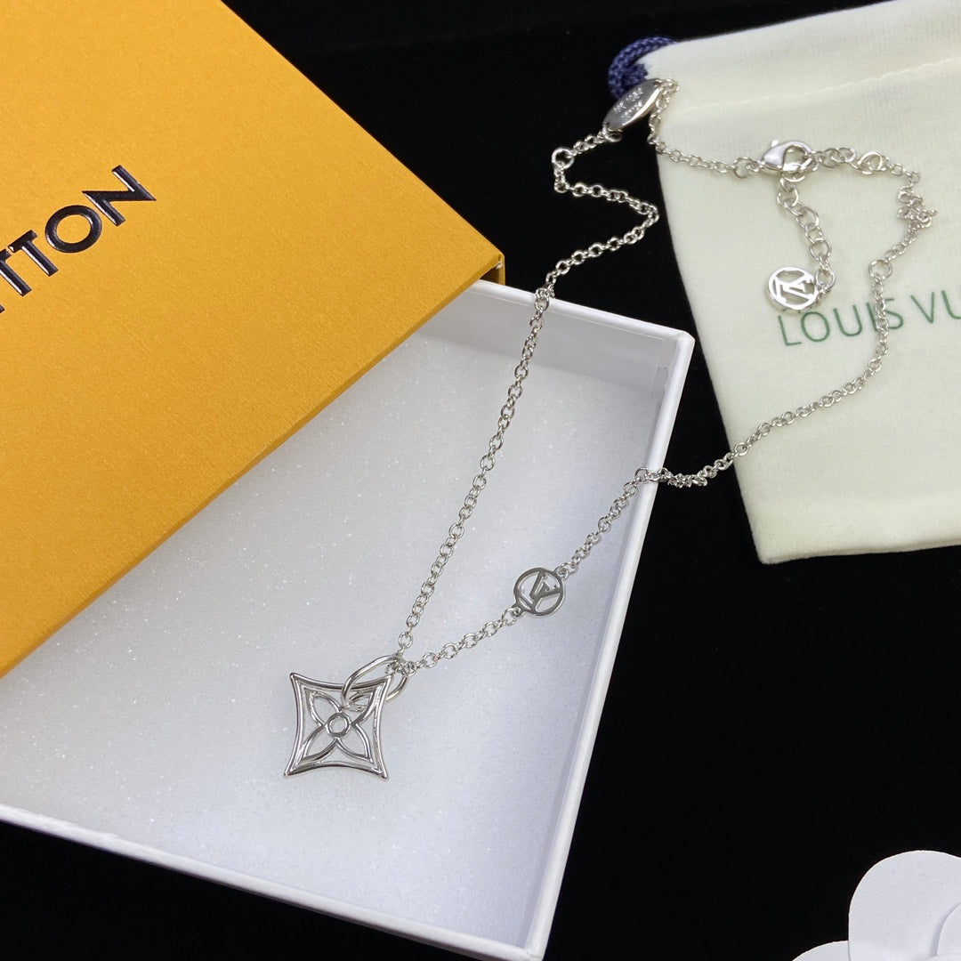 Hollow Star-Shape Monogram Flower Pendant Necklace & Bracelet