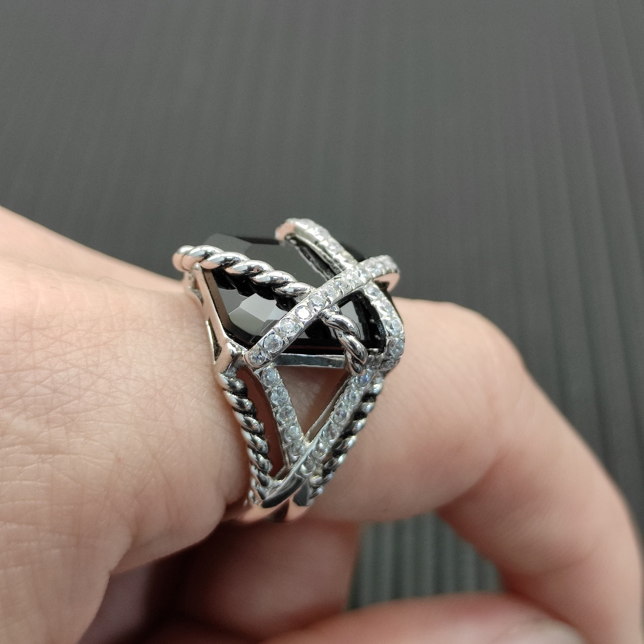 Cable X-Frame Cushion Crystal Set